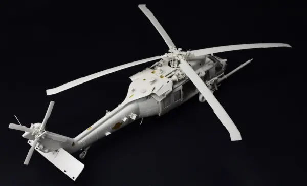 Kitty Hawk 1/35 HH-60G Pave Hawk Model Kit - Image 3