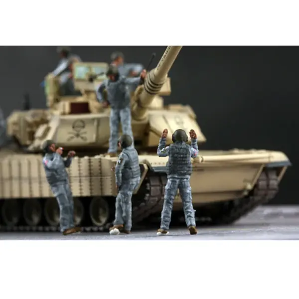 1:72 Scale Model Army Soldiers Set with Tank - Image 6