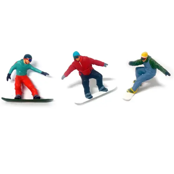 1:64 Scale Resin Winter Sports Miniature Set - Image 2
