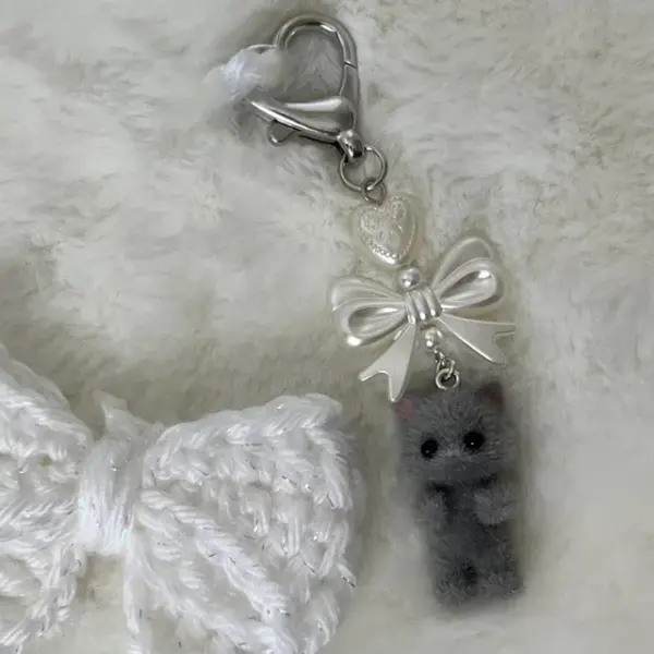 Kawaii Kitty Cat Bow Heart Keychain - Image 5