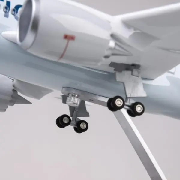 American Airlines Boeing B787 Model Airplane - Image 5