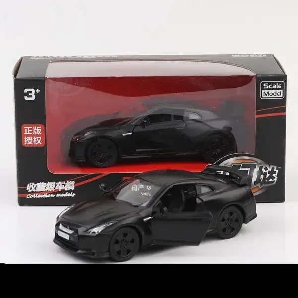 1:36 Scale Nissan GTR Diecast Car Model - Image 8