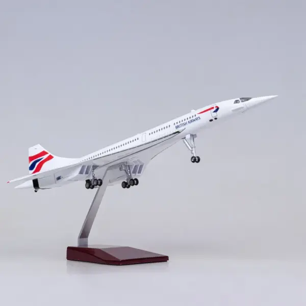 1:125 Scale British Airways Concorde Model - Image 2