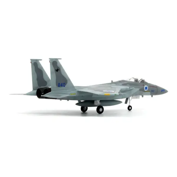 1/72 Scale F-15C Eagle Fighter Model - Image 4