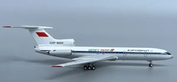 1/400 Soviet Tu-154B-2 Aircraft Model CCCP-85591 - Image 4