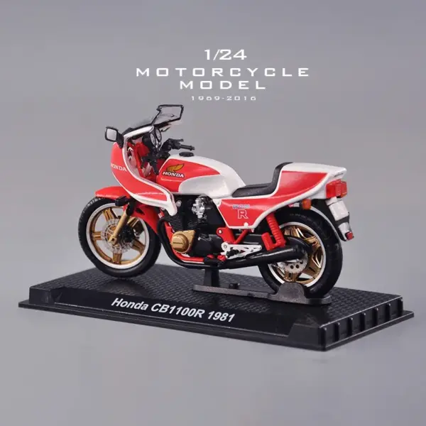 1:24 Scale Diecast Honda Heavy Duty Motorcycle - Image 5