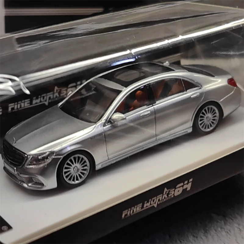 1:64 Scale Alloy Benz AMG S65 Vehicle Model 2 1:64 Scale Alloy Benz AMG S65 Vehicle Model - Image 2