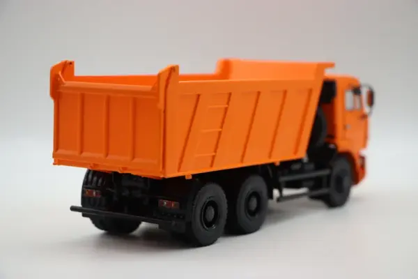 1/43 Scale Diecast KAMAZ-6520 Dump Truck Orange - Image 3