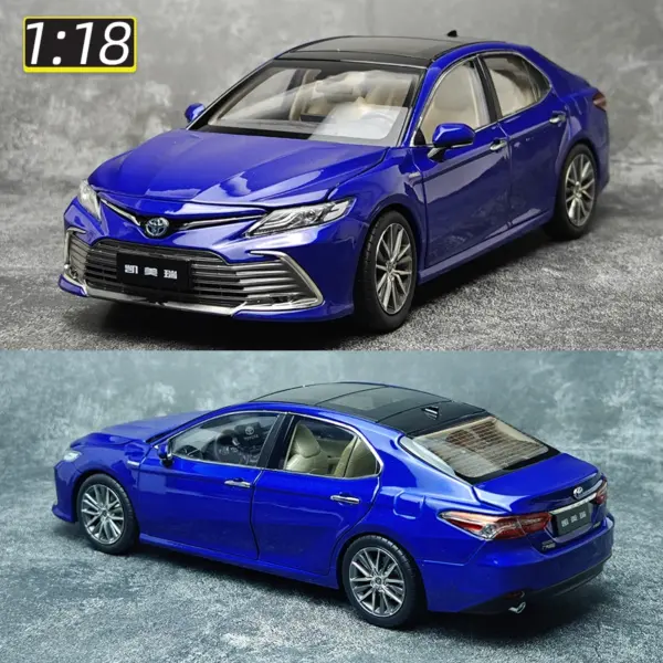 1:18 Scale Toyota Camry Diecast Model Car - Image 11