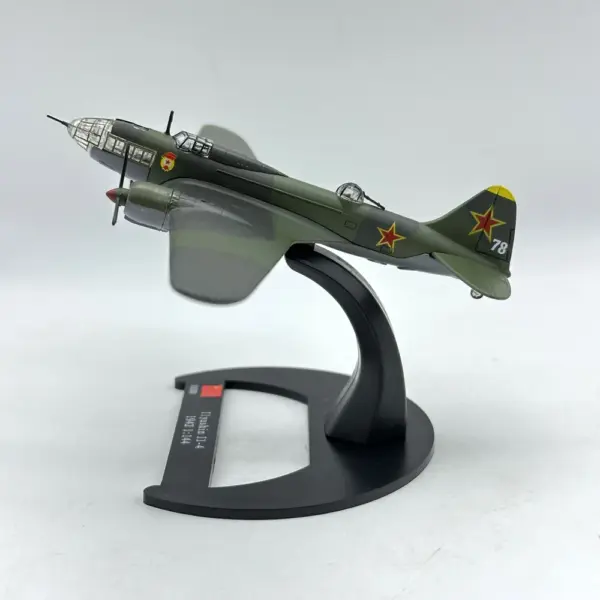 1/144 Scale USSR Ilyushin Il-4 Model Aircraft - Image 2