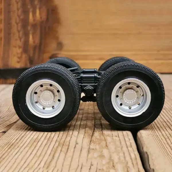 1:24 Scale Truck Rear Wheel Assembly Set - Image 6