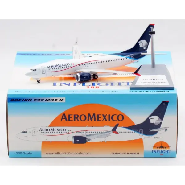 1:200 Aeromexico Boeing B737-8 MAX Model - Image 2