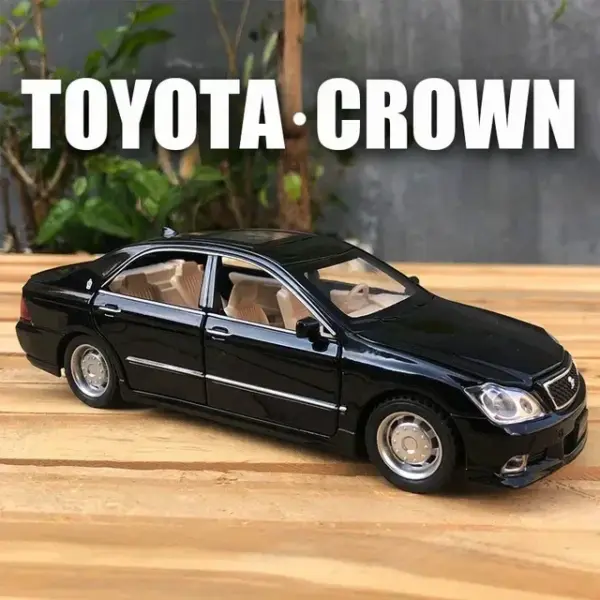 1:32 Scale Toyota Crown Diecast Model Car - Image 9
