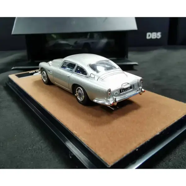 1:64 Scale Alloy DB5 Diecast Car Model - Image 5
