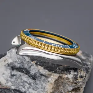 Se827580ddc874a01a9bbc4df0f7f02d40