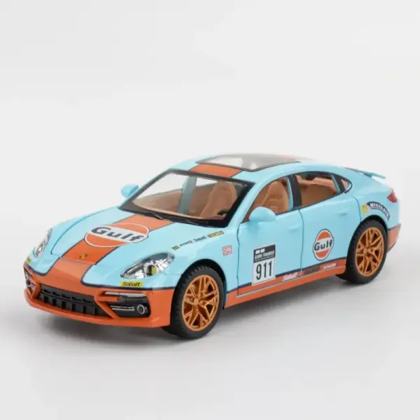 1:24 Scale Porsche Panamera Diecast Model Car - Image 2