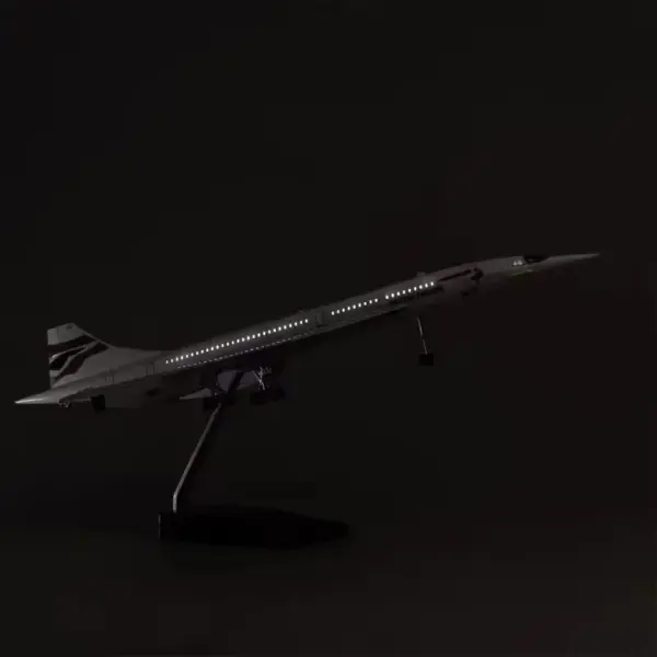1:125 Scale Concorde Aircraft Model with Lights - Image 9