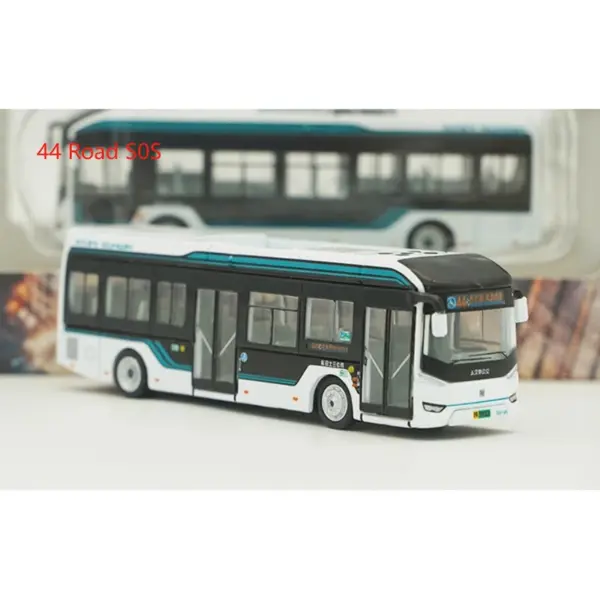 Diecast 1/120 Scale Shanghai Bus Model - Image 11