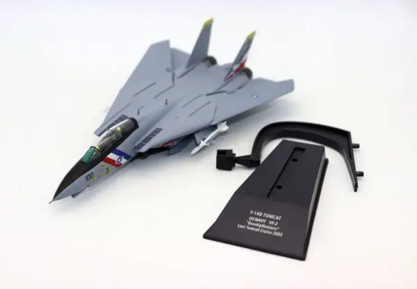 1/100 Scale F-14D Tomcat Diecast Model - Image 6