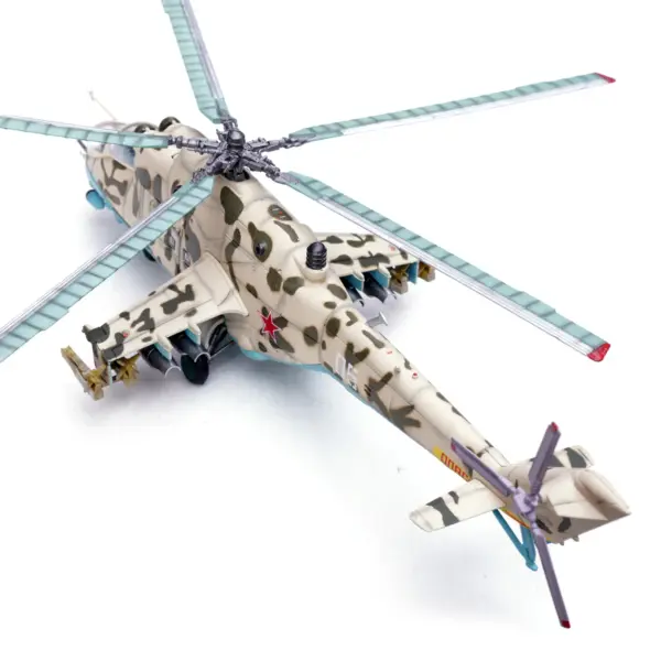 1/72 Soviet Mi-24V Helicopter Model Aircraft - Image 3