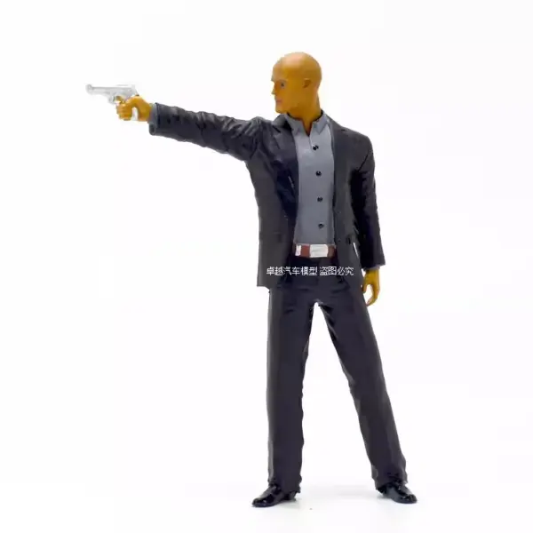 1:18 Scale Resin Racing Car Figure Accessory - Image 14