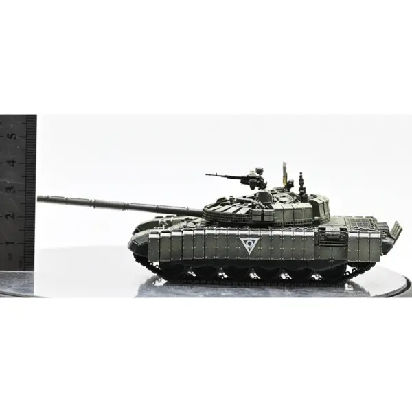 1:72 Scale T72 B3M OBR Battle Tank Model - Image 6