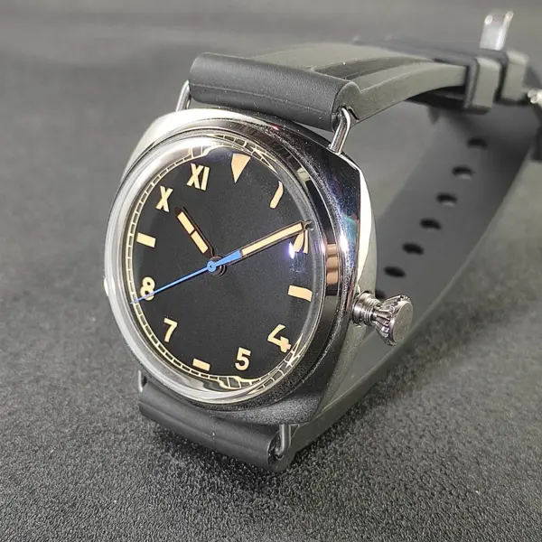 Luminous Quartz Wristwatch for Men Seiko Vh31 - Image 2