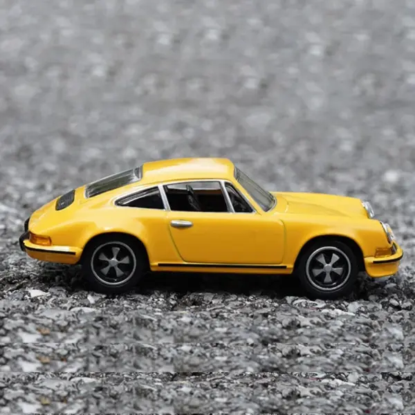 Diecast 1:43 Porsche 911 S Coupe Model - Image 2
