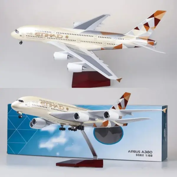 Diecast Resin Model Boeing Airplane Collection - Image 6