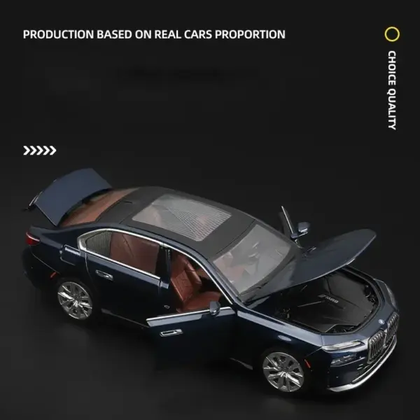 1:24 BMW I7 G70 Diecast Luxury Car Model - Image 3