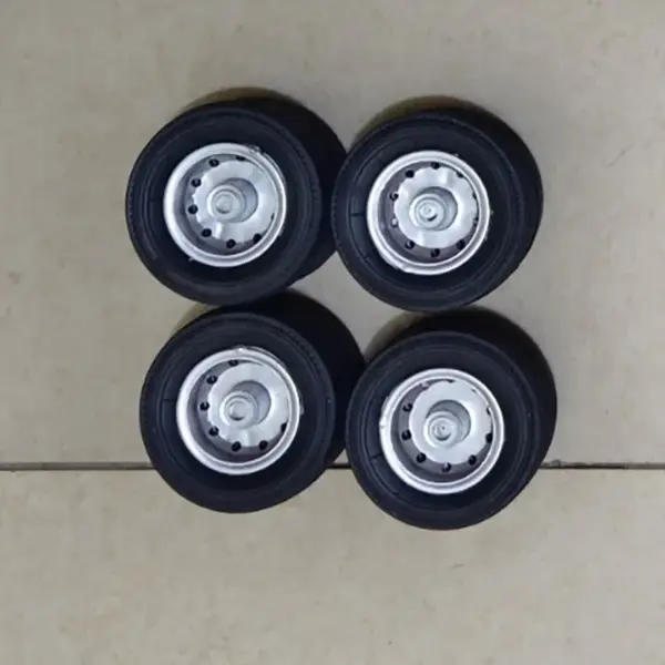 1:24 Scale Truck Rear Wheel Assembly Set - Image 10