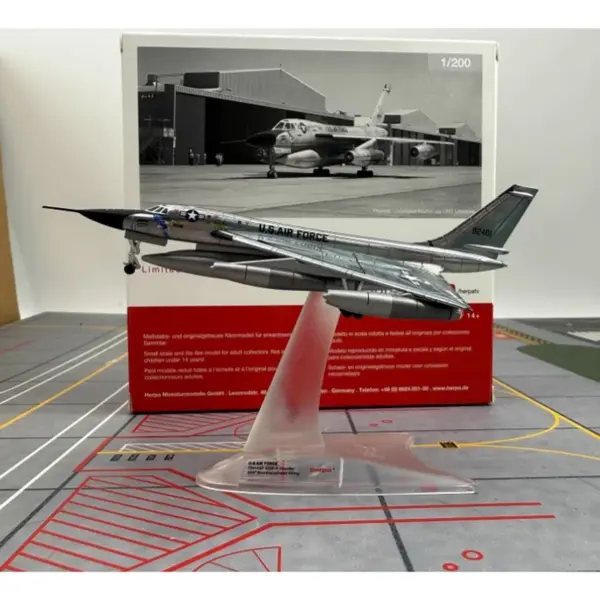 1/200 Scale U.S. Air Force B-58A Bomber Model - Image 2