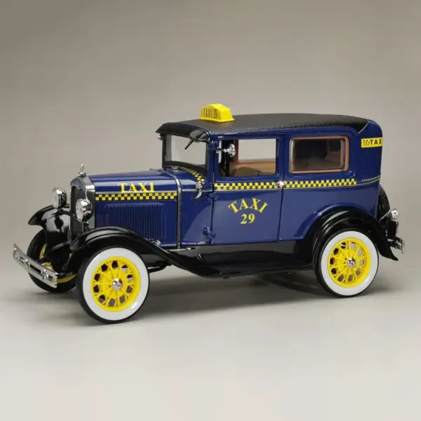 1/18 Scale 1931 Ford A Tudor Taxi Model - Image 3