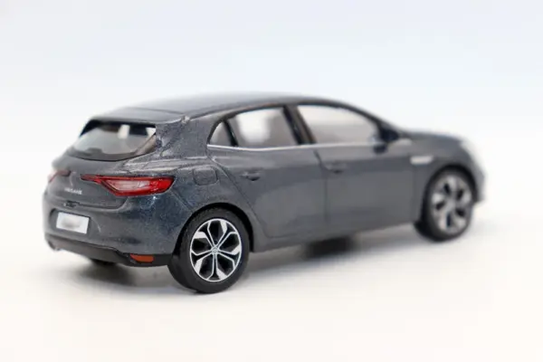 Renault Megane 2016 Grey Diecast Model 1:43 - Image 3