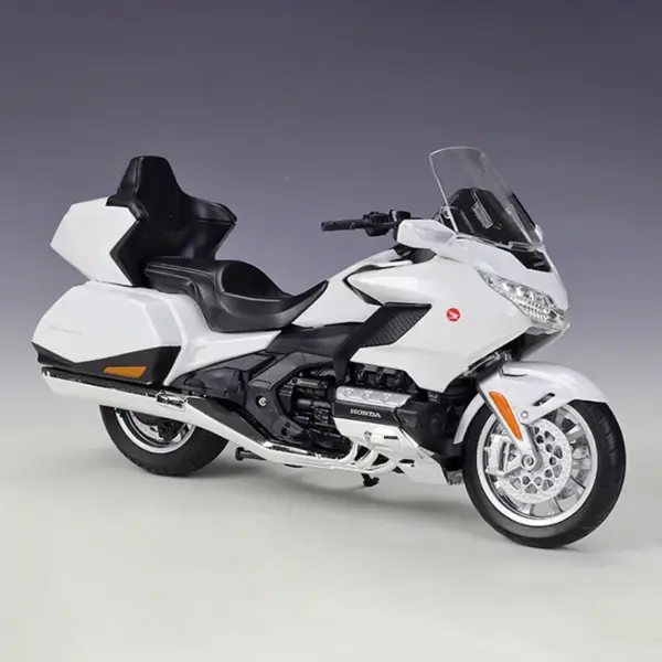 1:12 Scale Honda 2020 Gold Wing Model Motorcycle - Image 4