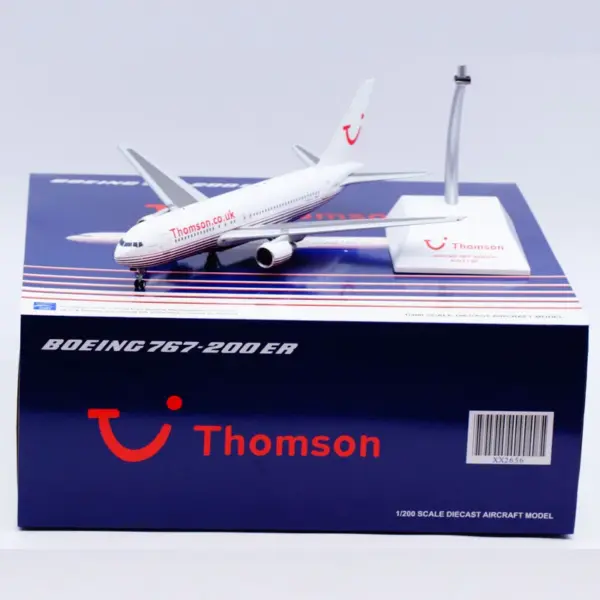 1:200 Diecast Boeing 767 Model Thomson Airways - Image 2