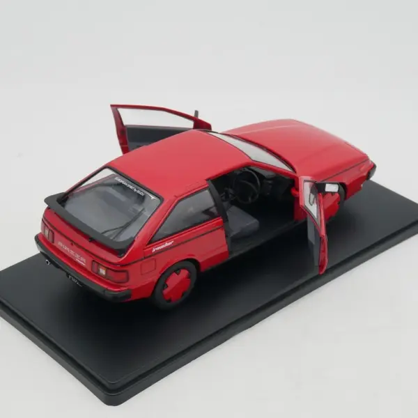 1:24 Scale Diecast Isuzu Piazza Model Car - Image 5