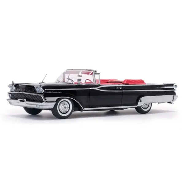 1:18 Scale Mercury Parklane Convertible Model - Image 4