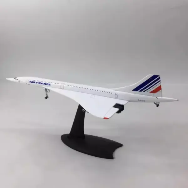 Diecast Concorde Airplane Model 1:400/1:200 - Image 2