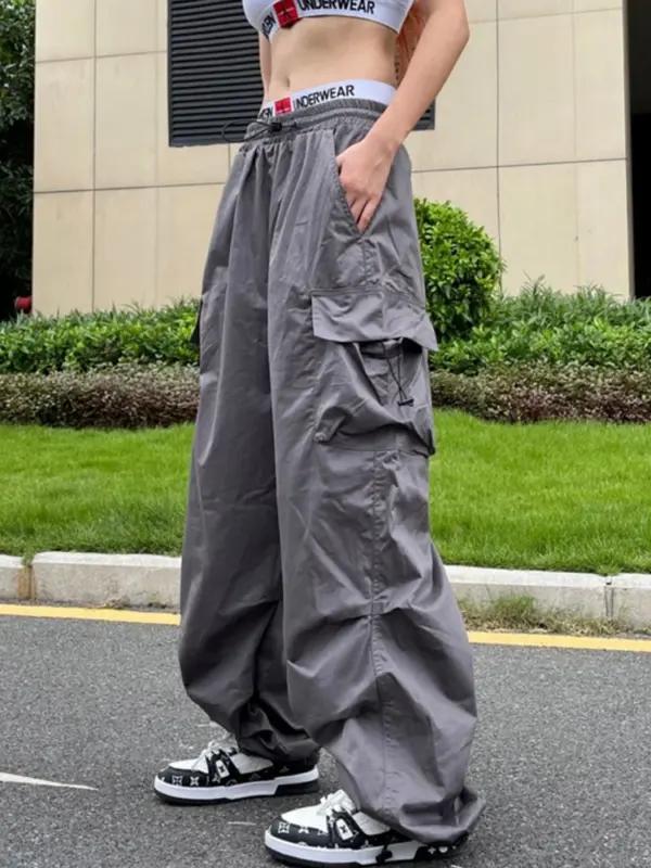 Y2K Black Cargo Parachute Pants for Women - Image 4