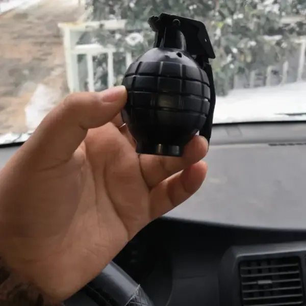 Decorative Plastic Grenade Simulation Prop - Image 6