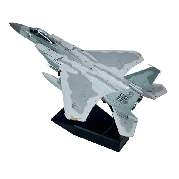 1/100 Scale F-15 Eagle Diecast Model Aircraft - Image 5
