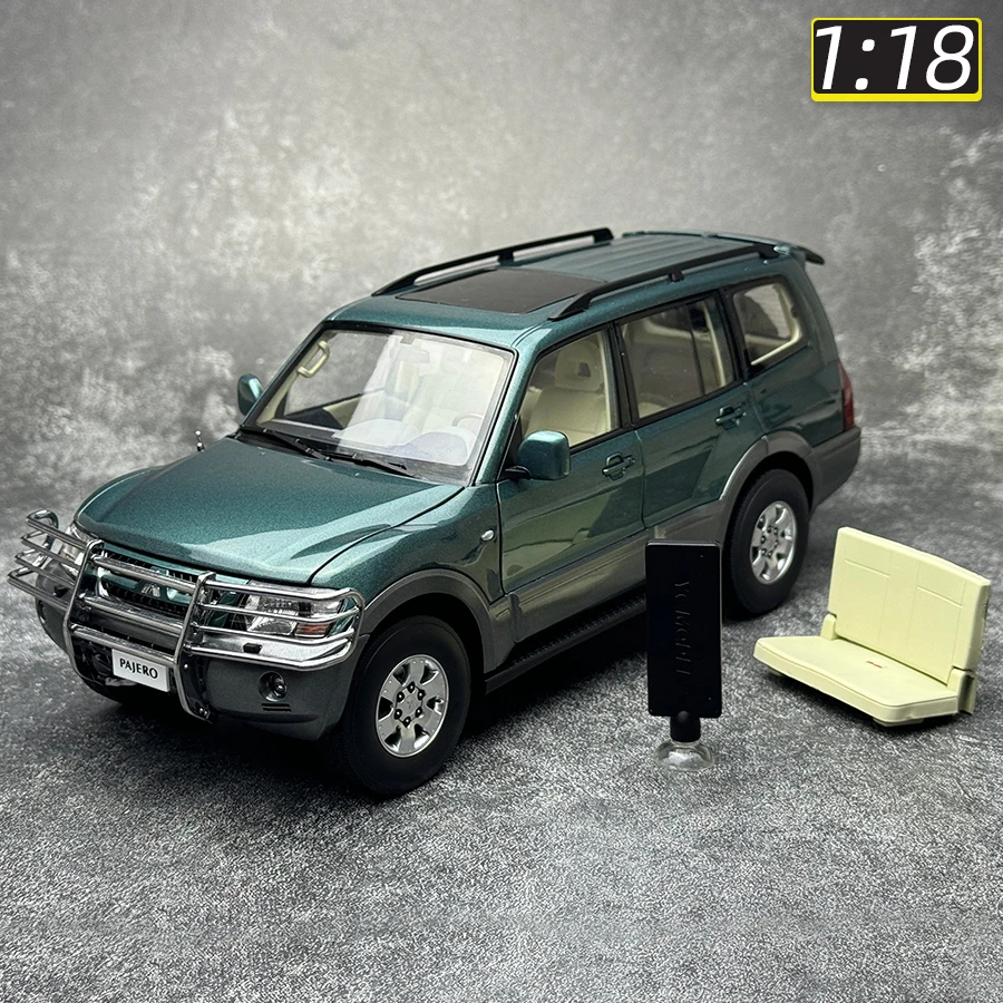 1:18 Mitsubishi Pajero V73 Diecast Model Car 8 1:18 Mitsubishi Pajero V73 Diecast Model Car - Image 8
