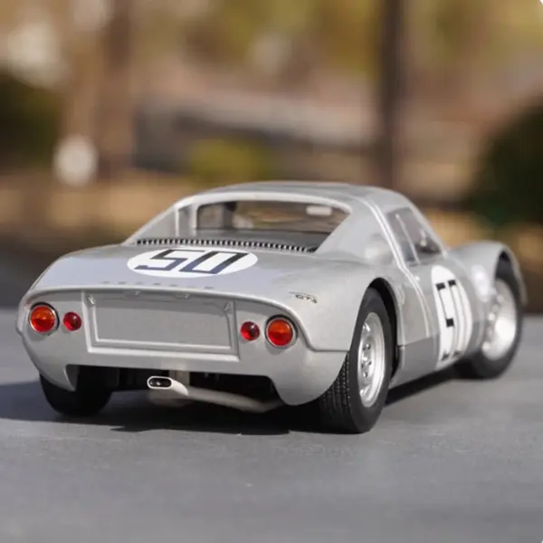 Diecast 1/18 Scale 904 GTS Alloy Car Model - Image 5