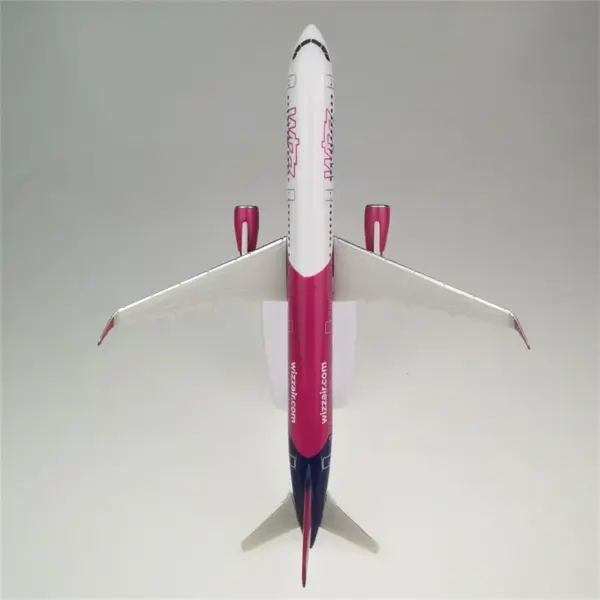 Wizz Air A321 Neo 1:200 Scale Model Plane - Image 6