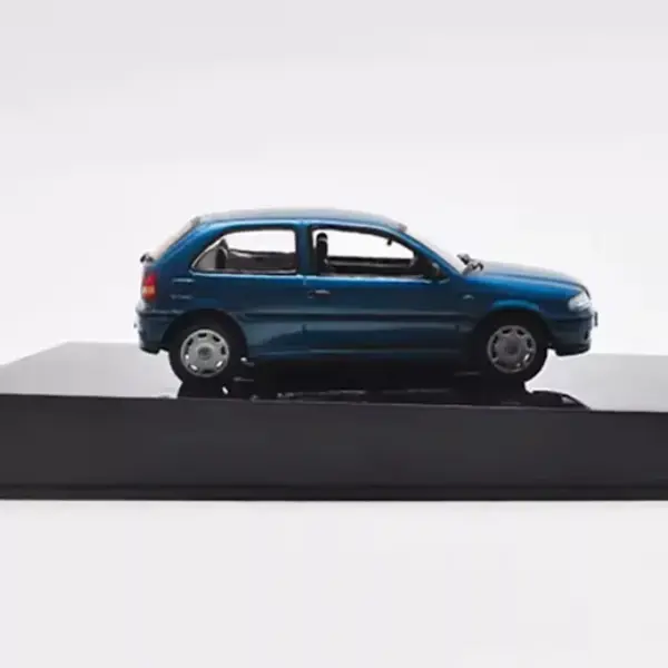 1:43 Scale Alloy GOL Model Car Toy - Image 4