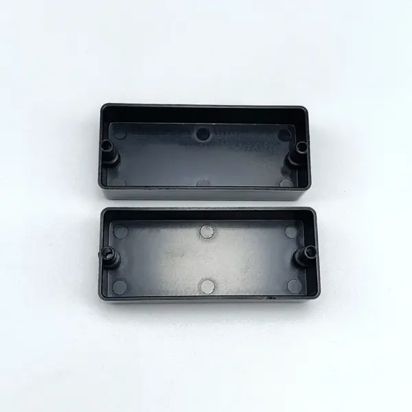 Matte Black Humbucker Cover for Electric Bass - Image 6