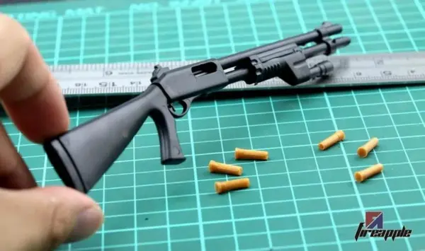 1:6 Scale Benelli M1 Super 90 Shotgun Model - Image 2