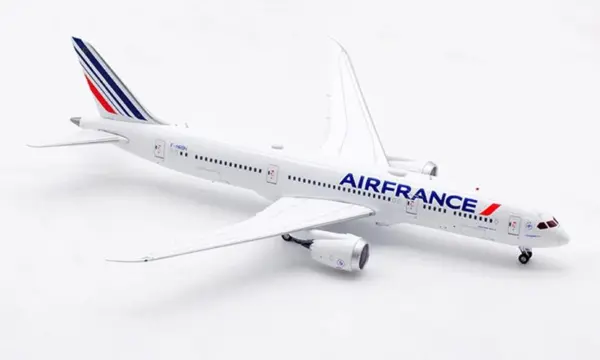 Air France B787-9 Diecast Model 1:400 Scale - Image 5