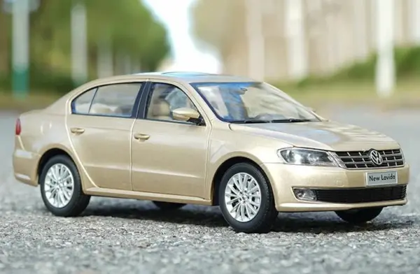 Diecast 1:18 Scale 2014 Lavida Car Model - Image 6